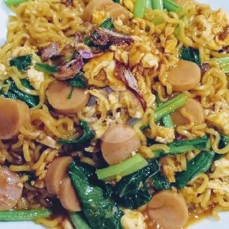 Nasi GILA + Telor Dadar/Ceplok menu Warkop KEMBAR, Cawang
