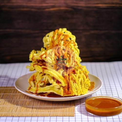 Kerupuk Mie Kuning menu Asinan Kebon Kacang Yusra, Tanjung Duren