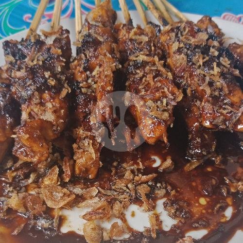 Sate Madura Cak Oman: Kenangan Manis dalam Setiap Tusuk Sate di Purnawarman