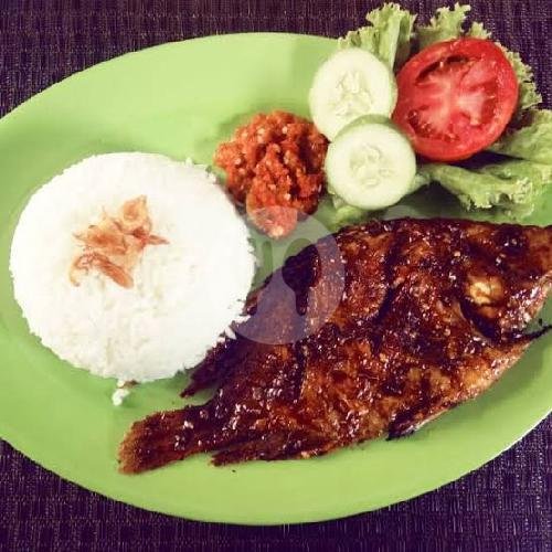 Pecel Lele Pak Man: Surga Kuliner Indonesia di Kemayoran, Jakarta