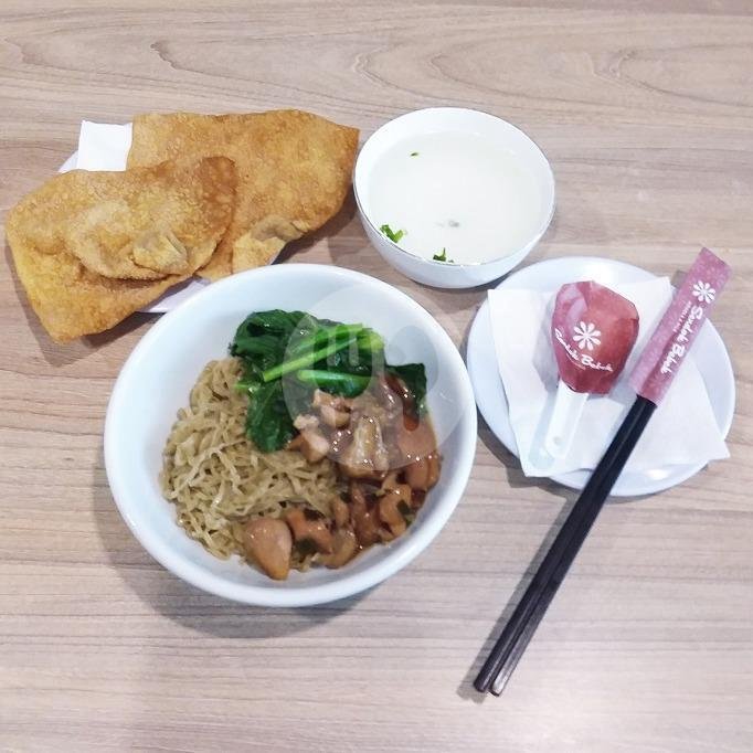 Bakmie Goreng menu Sendok Bebek, Atmodirono