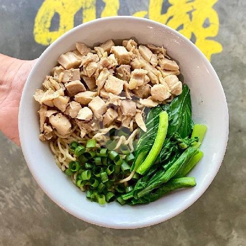 Mie Babi Cincang menu Wen Sin Mie, Kelapa Gading