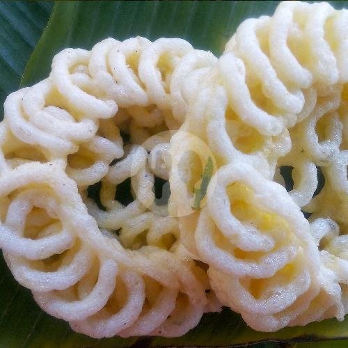 Nasi Kuning Banjarmasin Dapoer Acil Ina: Kenangan Manis di Tengah Kota Solo