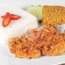 Review Werkudara Ayam Geprek & Saus: Tempat Makan Wajib di Malang