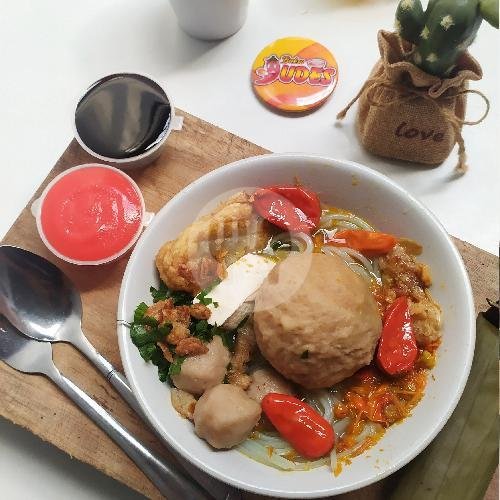 Review Bakso Judes Jember: Pengalaman Kuliner yang Menggugah Selera