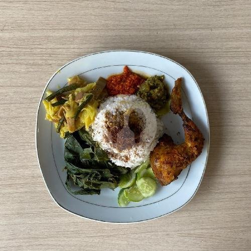 Nasi Rames Ayam Balado Hijau menu RM Padang Cinto Mandeh, Paskal