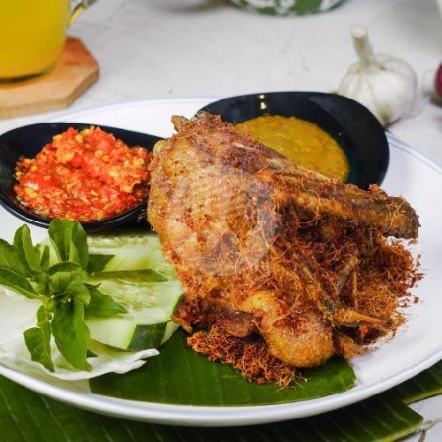 Paha Bebek Rempah menu Warung Bebek Goreng H. Slamet, Ngagel