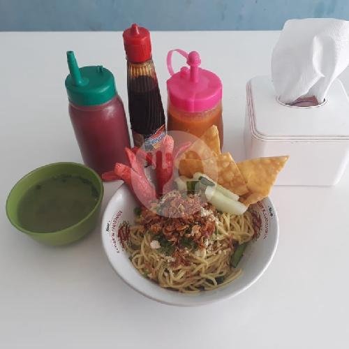 Mie Pangsit Beef menu Bakso Pangsit 99, Sukun