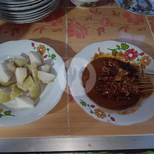 Sate Ayam + Lontong menu Sate Madura Bang Rohim, Koja