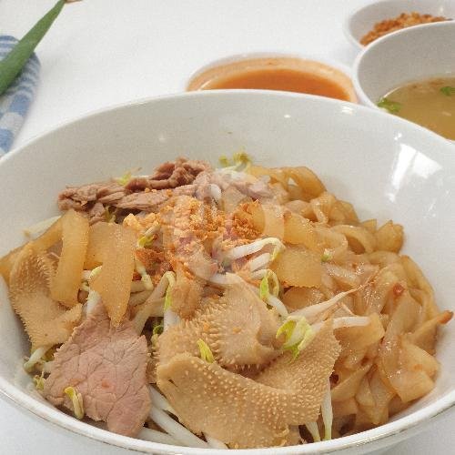 Kwetiau Goreng Sapi Terasi menu Kwetiau Sapi Seroja Baru, Green Ville