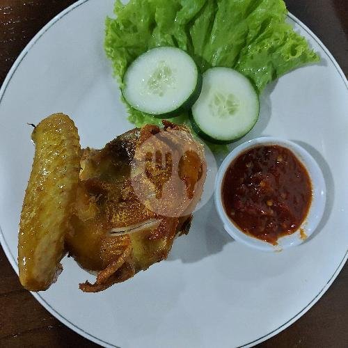 Ayam Goreng Kampung Rempah menu Kampoeng Iwak