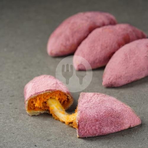Momis Bakery - Korean Sweet Potato Rasa Coklat ( 1 Pcs ) menu Momis Bakery Foursunday Depan Sari Sari, Bandung Wetan