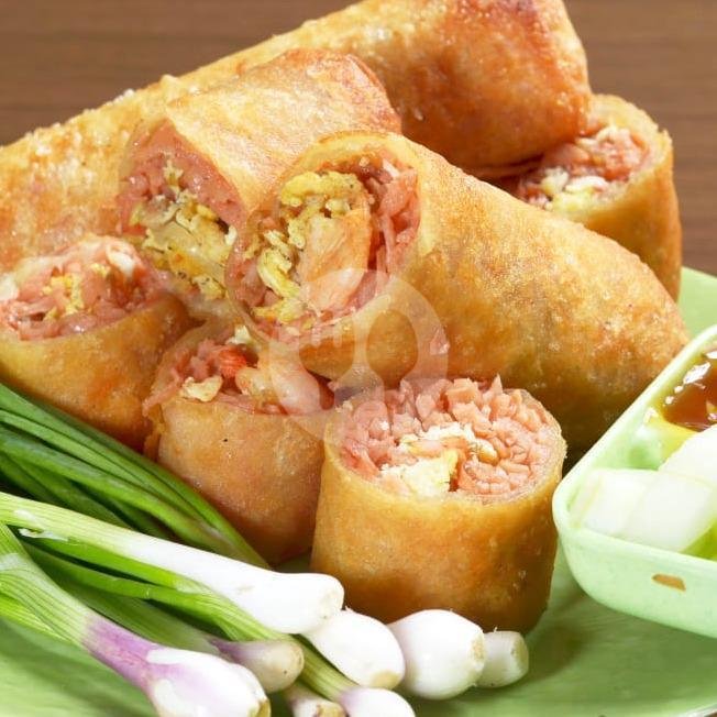 Lumpia Lanny: Pengalaman Kuliner Legendaris di Semarang