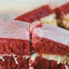 Martabak Manis Red Velvet Keju menu Martabak Manis Alul Bangka, Cilangkap
