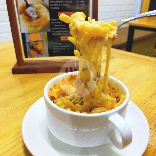 Spaghetti Aglio E Olio menu Warung Emboh, Kr Ente, S Parman