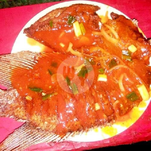 Cumi Goreng Tepung menu Seafood Ajeng 1106 Ujung Menteng, Cakung