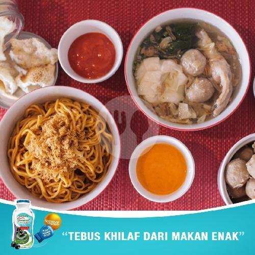 Mie Yamien Komplit menu Mymo Mie Baso Ceker & Juice