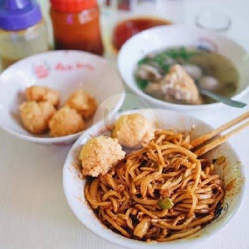 1 Porsi Bihun Baso menu Mie Baso Cicim Putra, Tawang