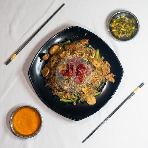 Bihun Goreng menu Bakmie Siantar Paus, Rawamangun