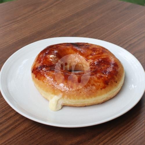 Giant Donut menu La Vie En Rose Patisserie (Dessert, Donut, Cake, Tart, Tea), Ciumbuleuit