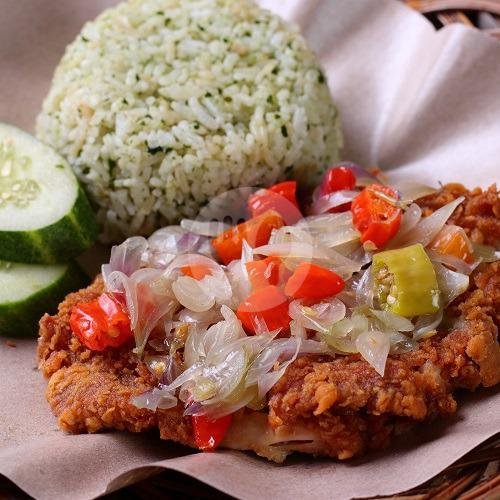 Paket Nasi Ijo Ayam Geprek Keju menu I Am Geprek Bensu, Jatiwaringin