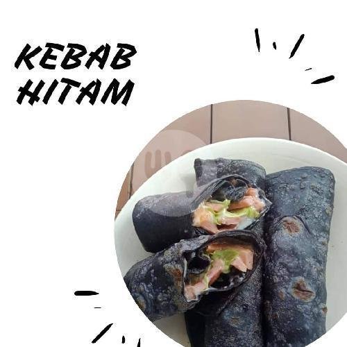 Kebab Sosis Sapi menu Corner Kebab Lapangan Tembak