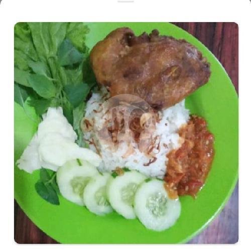 Nasi Biasa Ayam Goreng menu NASI UDUK PADA SUKA