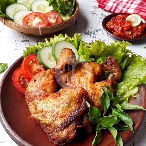 Nasi Ayam Bakar LMG menu Ayam Goreng Alesha, Coblong