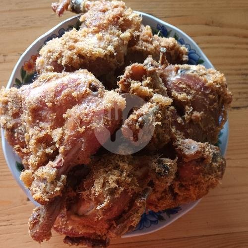 Nasi Ayam Krispi Sambal Merah menu Ampera Murni Sekarpuro, Sekarpuro Raya