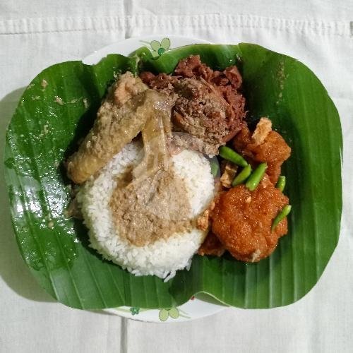 Gudeg Pawon: Pengalaman Makan Gudeg Terbaik di Yogyakarta