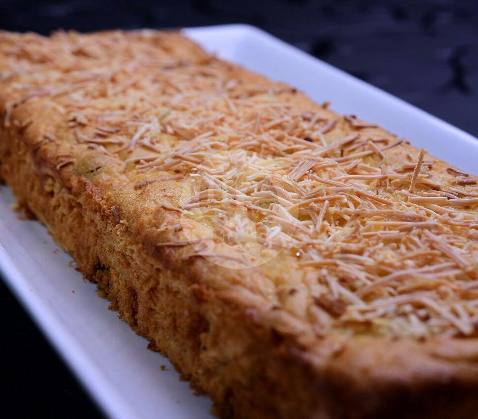 Banana Cake Pelangi menu Pelangi Oleh Oleh, Singosari