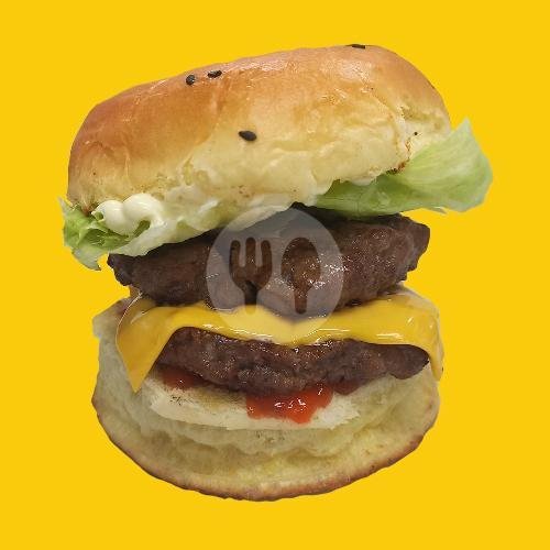 Egg Burger menu Moo Burger Dipatiukur