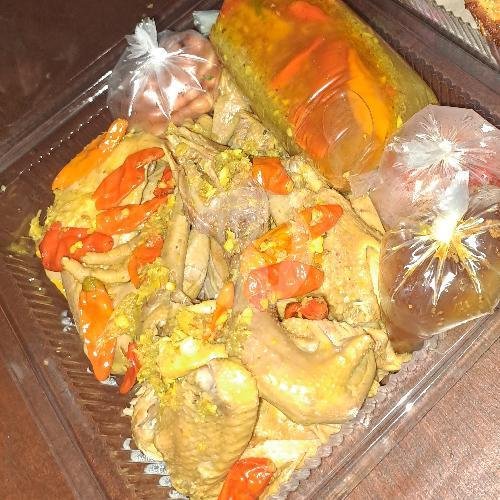 Ayam Betutu Goreng 3 Potong menu Warung Ayam Betutu Bu Asia, Banyuwangi