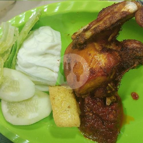 Pecal Ayam + Nasi menu Warung Zura, Padang Timur