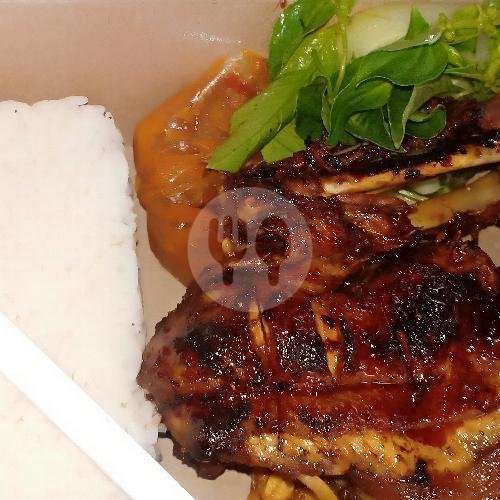 Nasi Ayam Bakar menu Warung Eco Mareqi, Prajurit Kulon