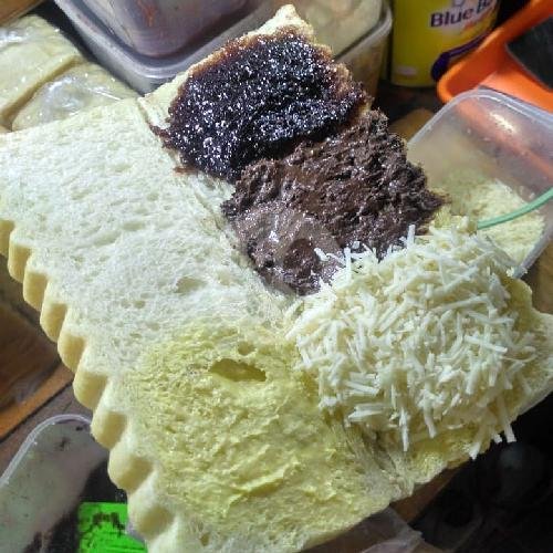 Rotbak Greentea + Strawberry menu Roti Bakar 'Mbah Dorr', Gajahmungkur