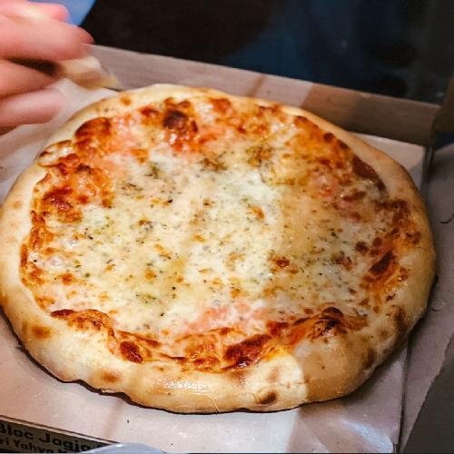 Pizza Pepperoni menu Pizza Mediterranea, JnM Bloc