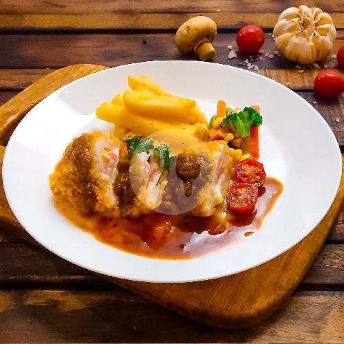 Chicken Schnitzel Steak, Ayam menu Jimotu Steak & Pasta, Jati Cempaka