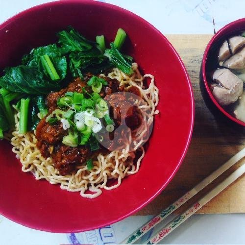 Mie Ayam Pangsit menu Mie Yoyo, Kampung Melayu