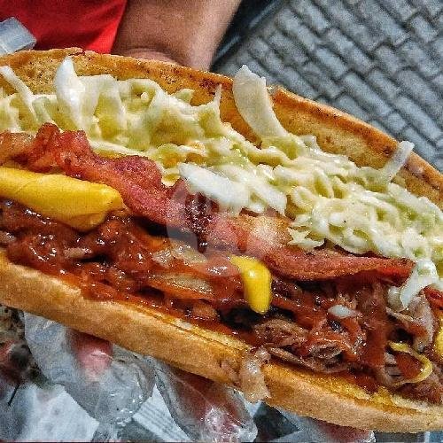 Big Bad Wolf BBQ Sandwich Cipete: Kenangan Manis dalam Setiap Gigitan