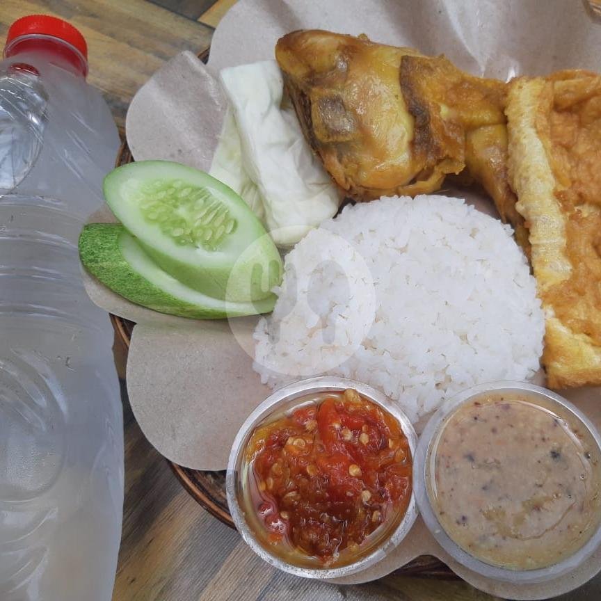Gembus Orange menu Ayam Gepuk Pak Gembus, Ciumbuleuit