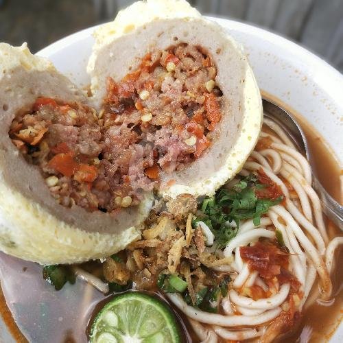 Cilok Isi Cincang Daging menu Mie Baso Atra, Moch Hatta
