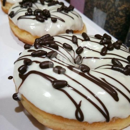 Blueberry Kopyor menu Donat Madu, Gadobangkong