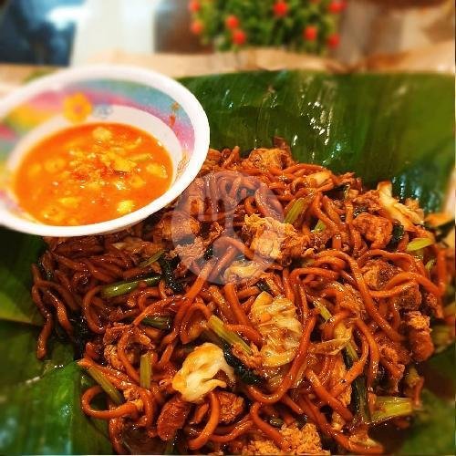Mie Goreng Porsi Besar menu Mie Goreng Juragan (Mie Gorengnya Sukabumi), Stasiun Kereta Cisaat