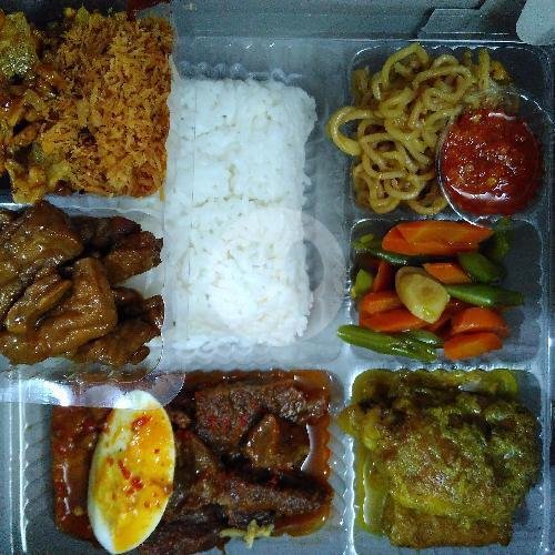 Nasi Sup Merah menu Depot Omah 28, Simpang Darmo Permai Utara