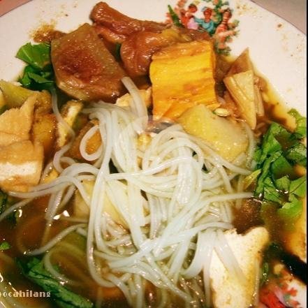 Krupuk Nyamleng menu Tahu Campur Lamongan Pak Samsul, Bandulan Raya