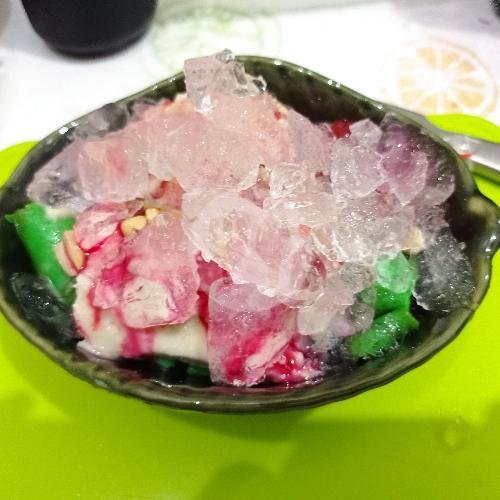 Es Pisang Ijo Durian Runtuh menu Es Pisang Ijo Durian Runtuh