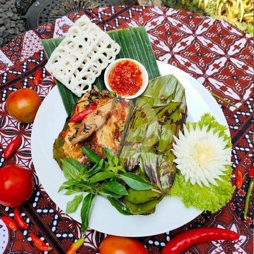 Bebek Bakar 1 Ekor menu Batavia Resto, Penanggungan