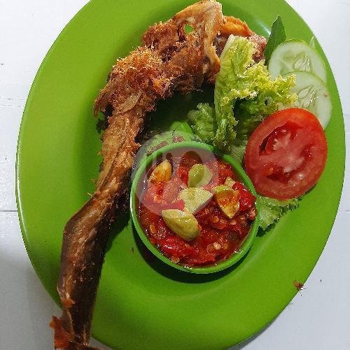 Lele Goreng + Sambel Madura menu Warung Bebek 3 Rasa, Stadium Hotel