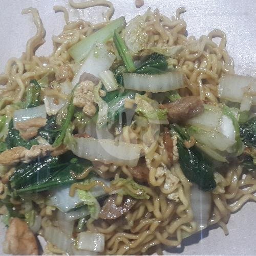 Bihun Goreng menu Depot Anugerah Cik Susi, Manukan Tengah